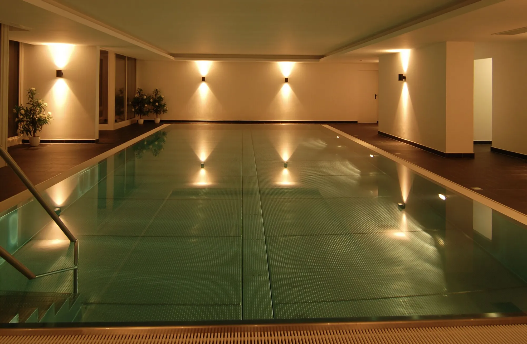 Echtes Foto: das Hallenbad im Haus Seewinkel